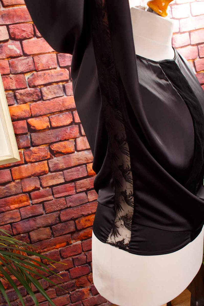 elegantes Fledermaustop schwarz Satin