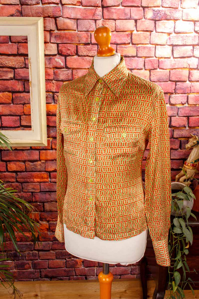 90s Seidenbluse 70er Stil