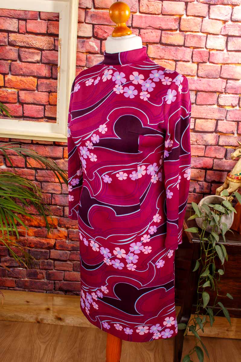 60s Stretchkleid lila Stehkragen
