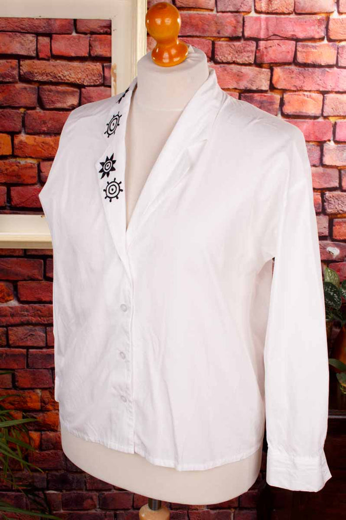 Blusenjacke weiß bestickt