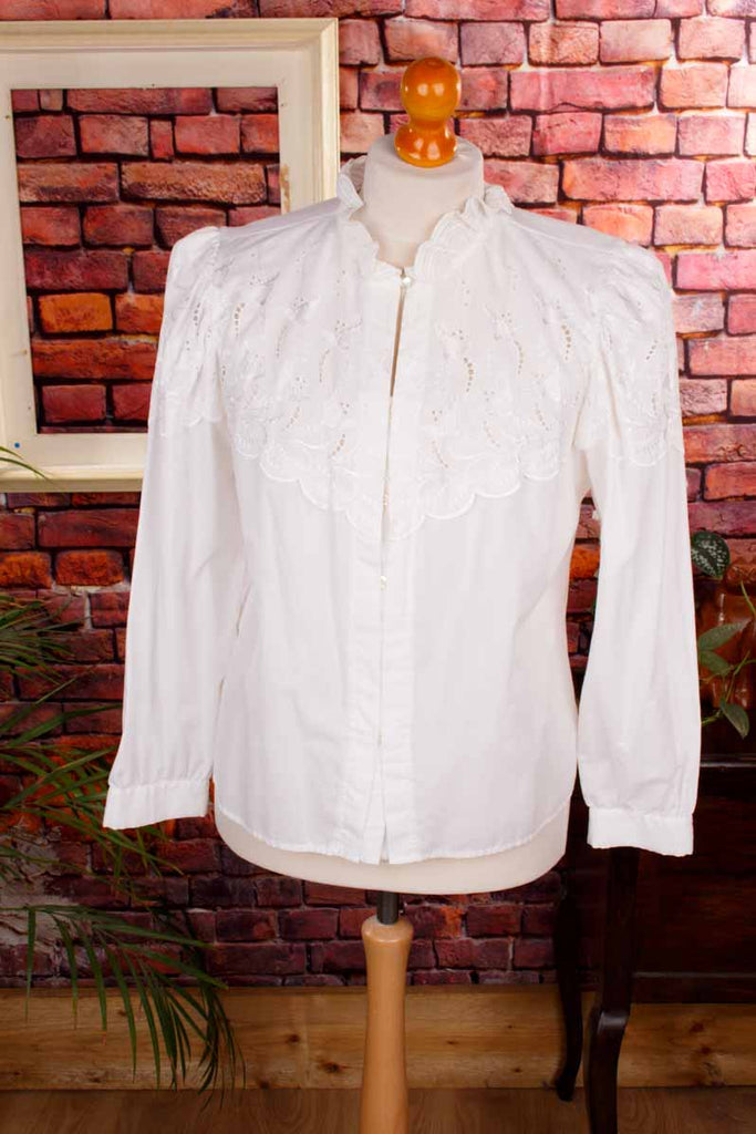 Rüschenbluse weiß Spitze Stehkragen