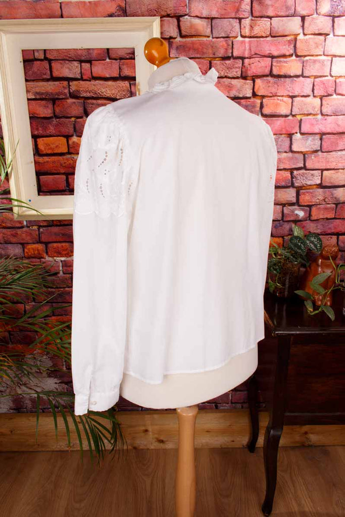 Rüschenbluse weiß Spitze Stehkragen