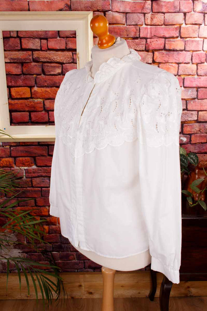 Rüschenbluse weiß Spitze Stehkragen