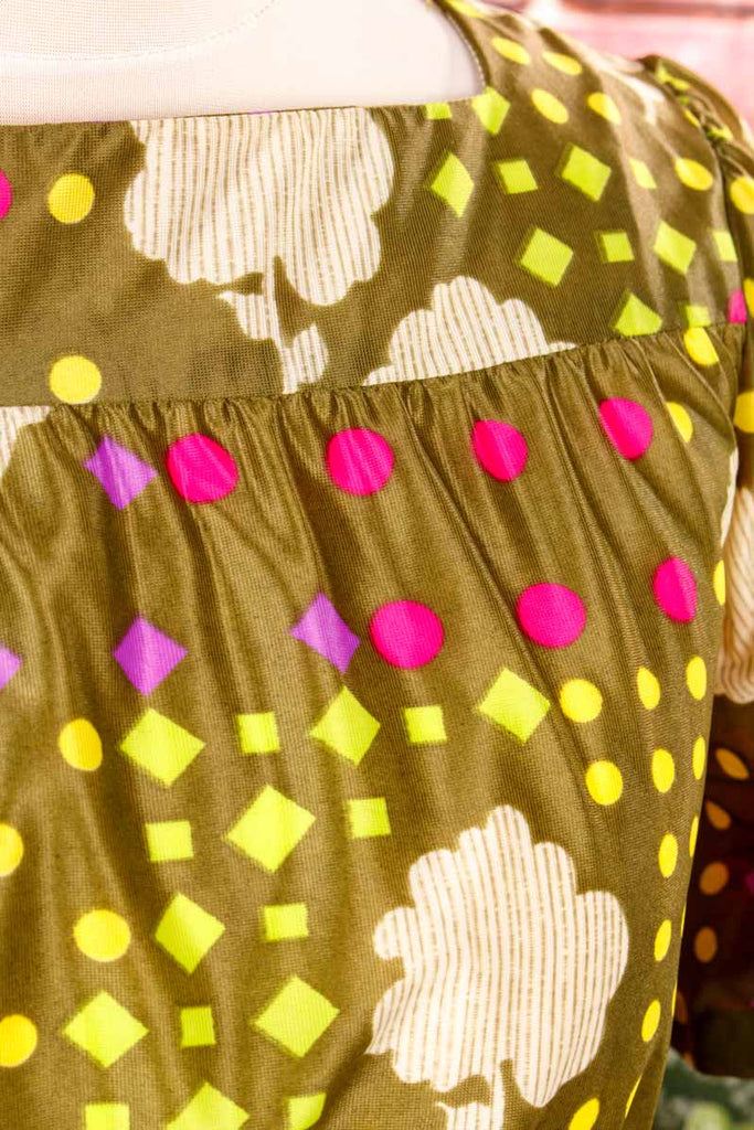 Nylon Kleid grün bunt