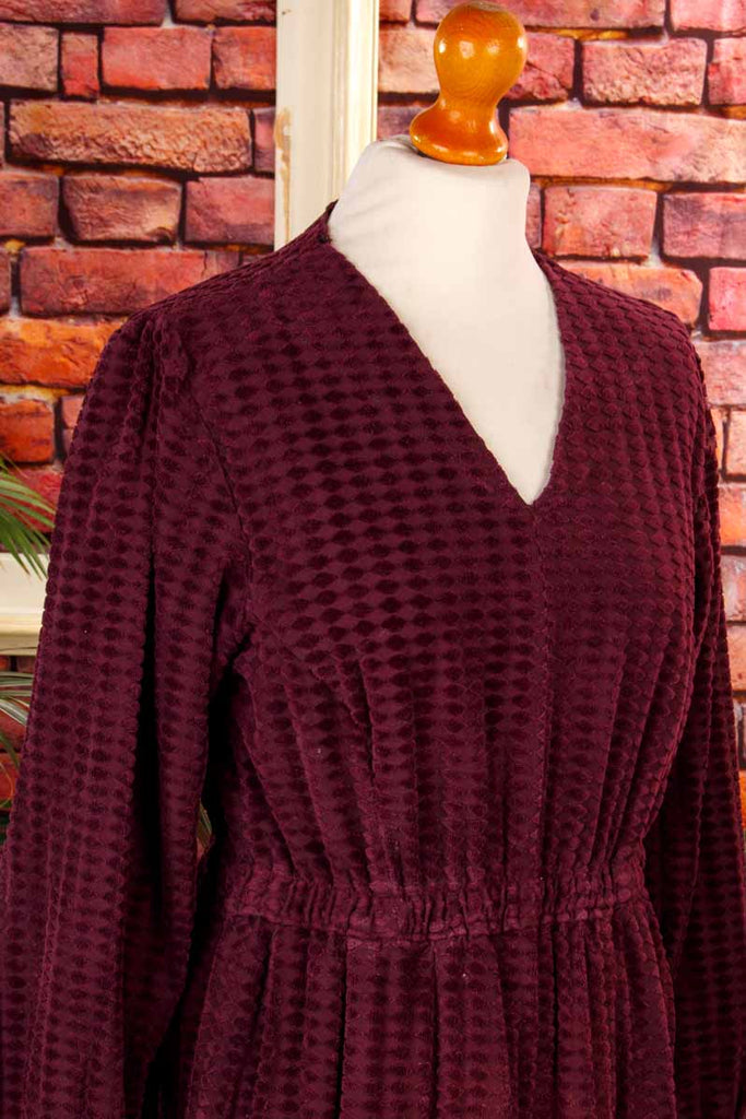 Hauskleid weinrot Samt