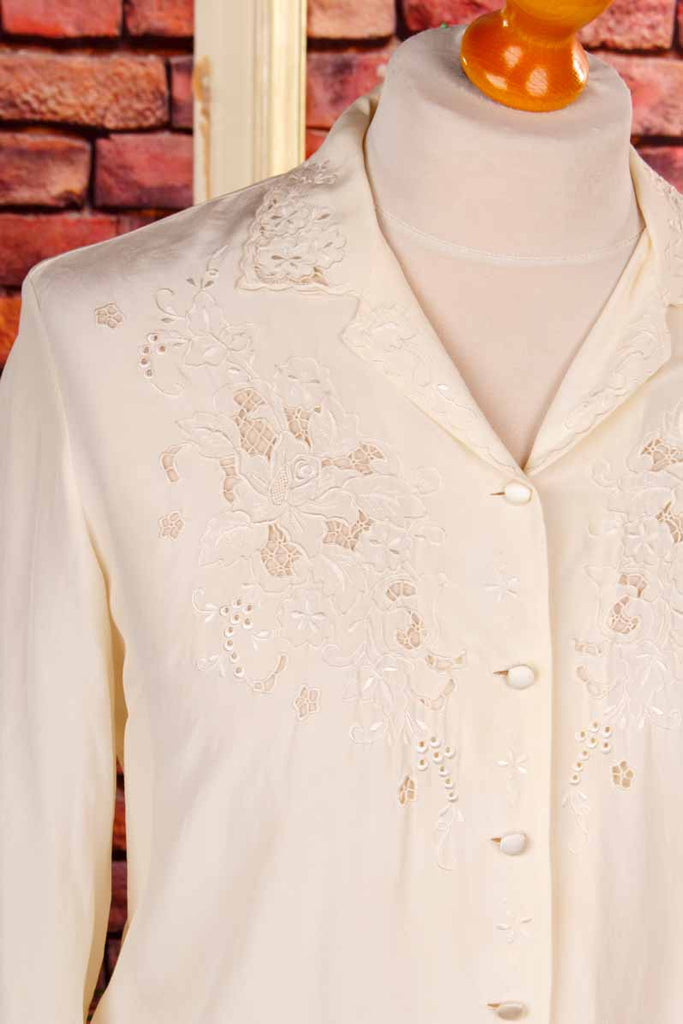 elegante Seidenbluse Lochmuster