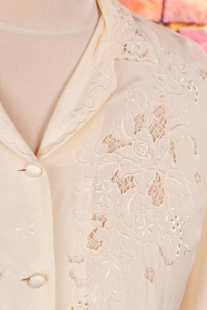 elegante Seidenbluse Lochmuster