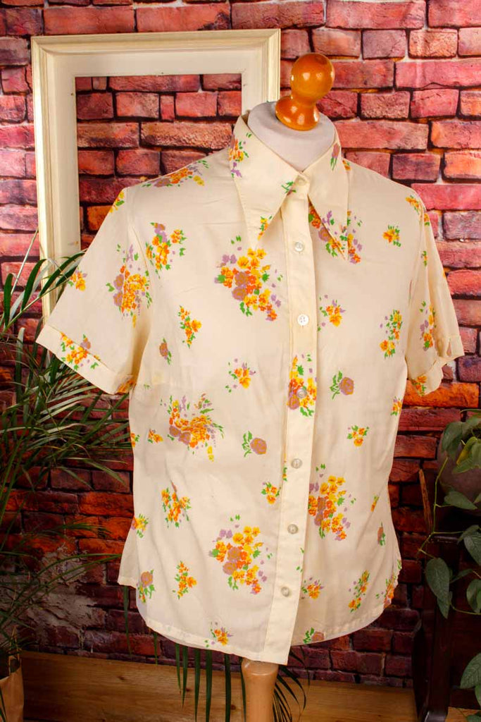 70er Blümchenbluse Megakragen
