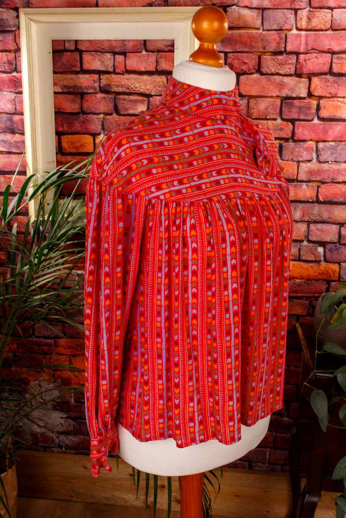 asymmetrische Seidenbluse rot bunt