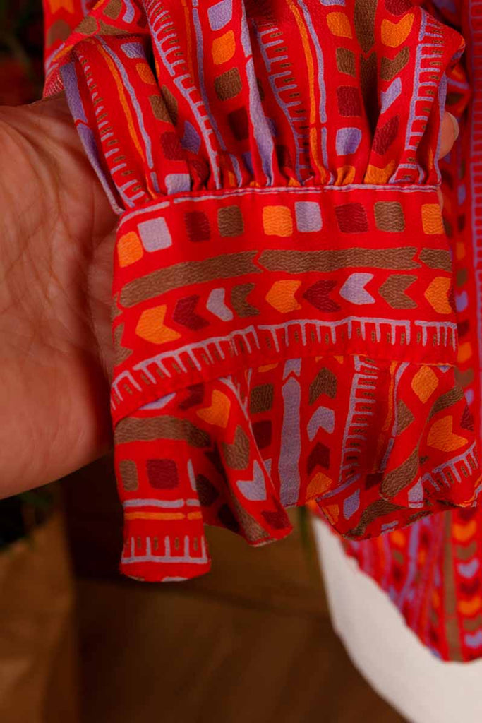 asymmetrische Seidenbluse rot bunt