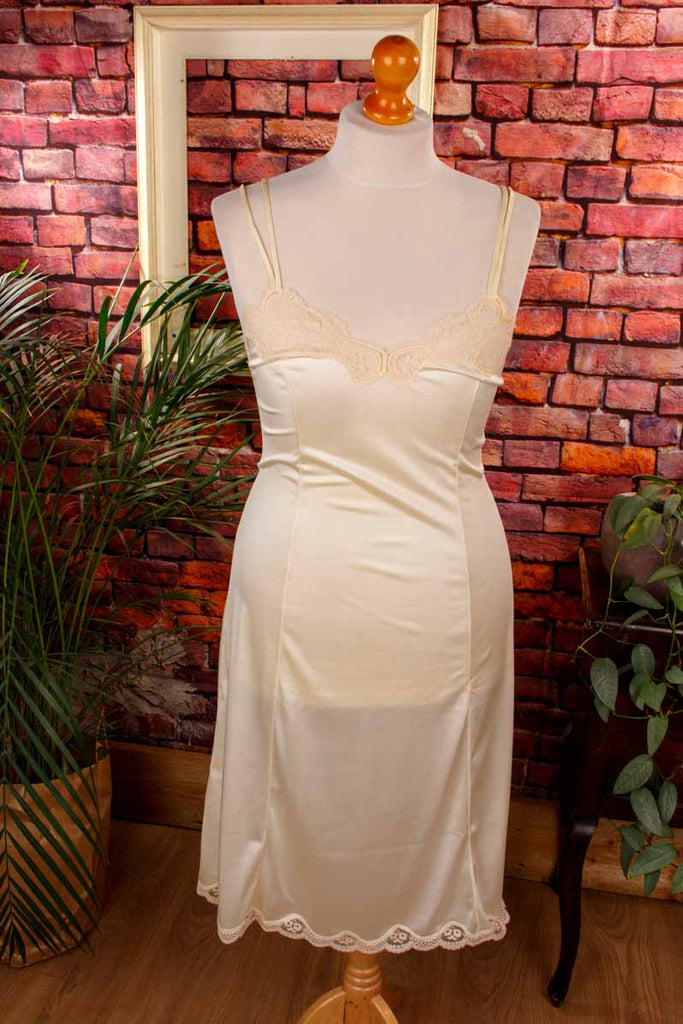 Triumph Negligee beige