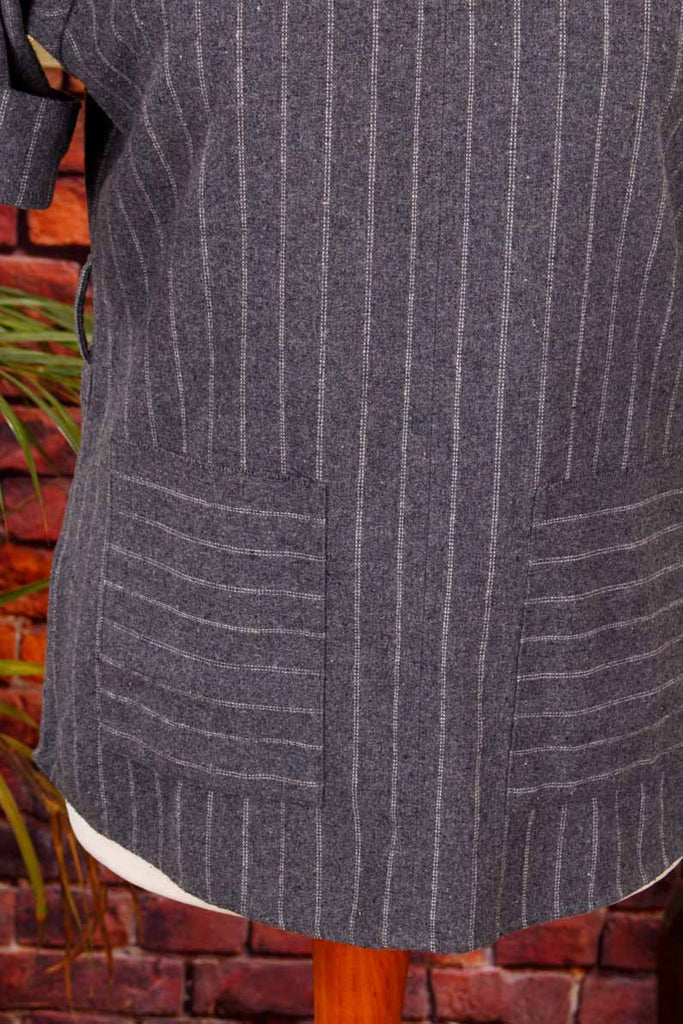 grau gestreiftes Top Wolle