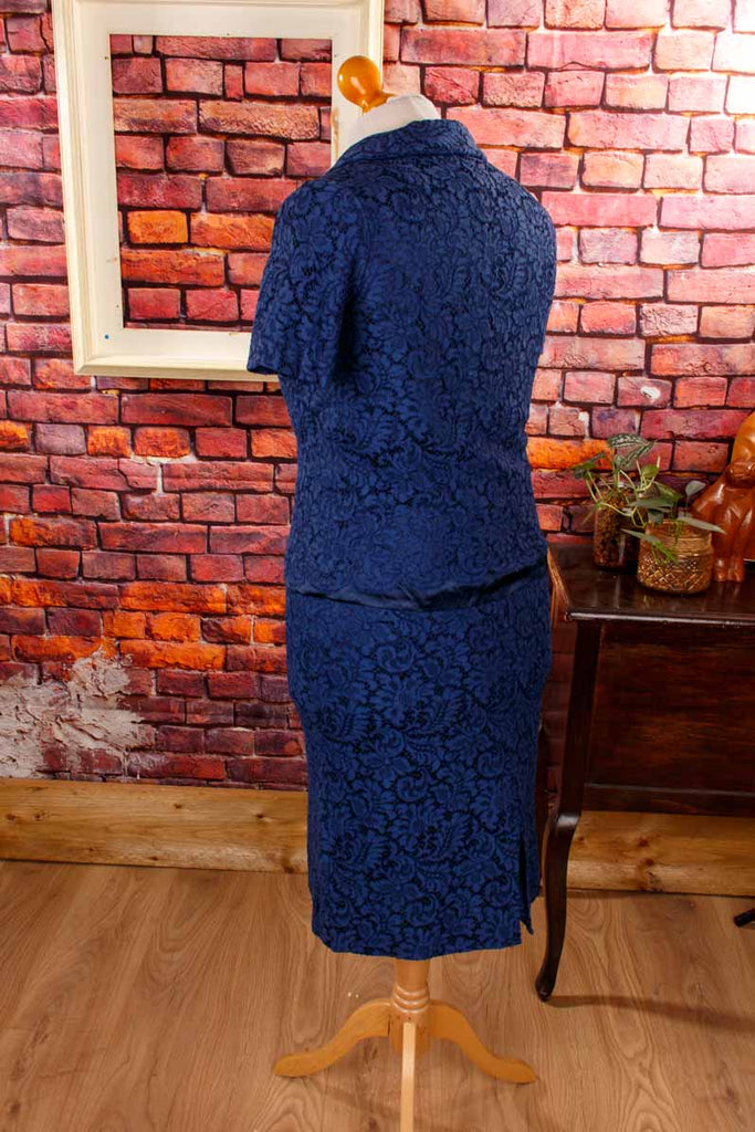 Spitze Kostüm dunkelblau