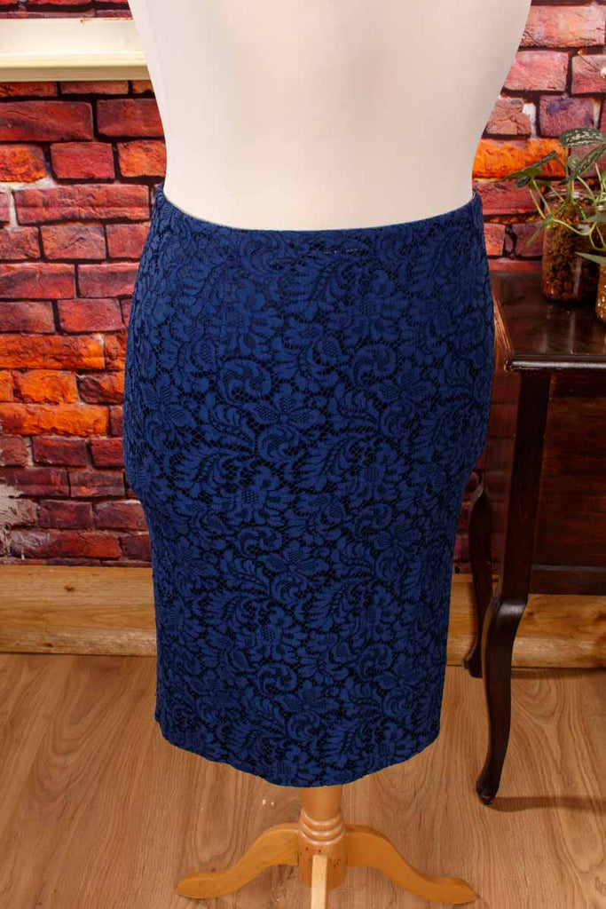 Spitze Kostüm dunkelblau