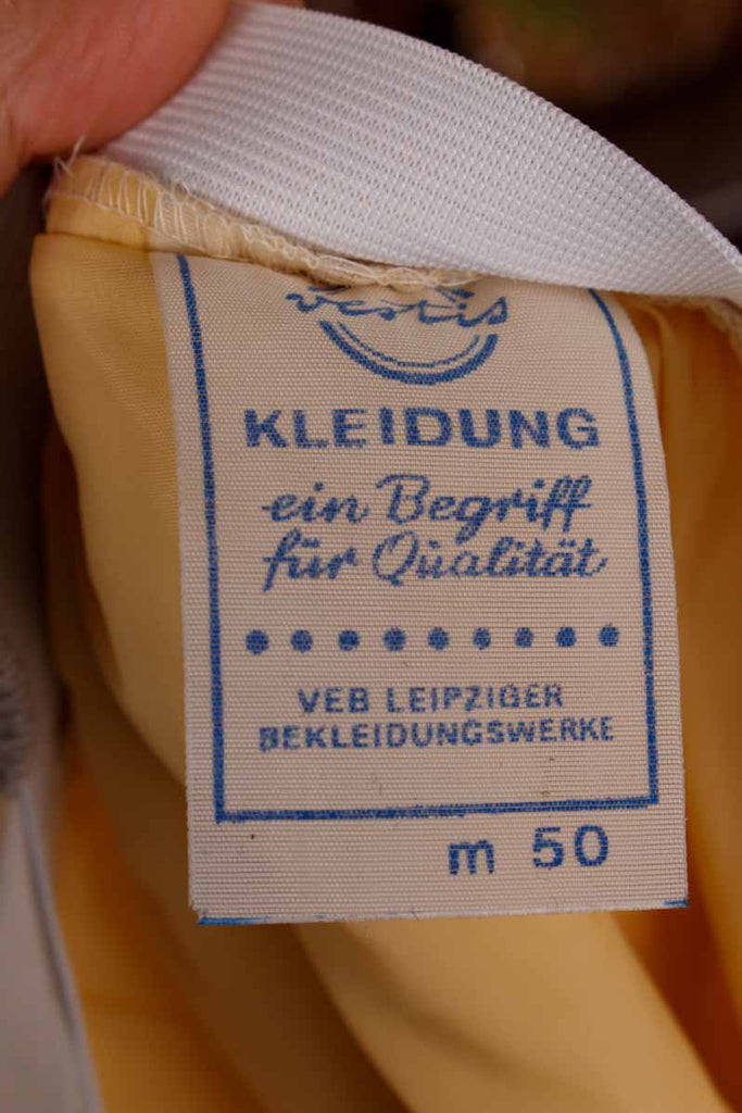 kurzer goldfarbener Glitzerrock