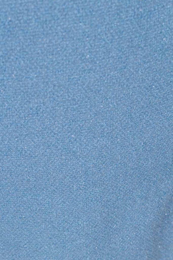 Hellblaues Wollkostüm Glitzer