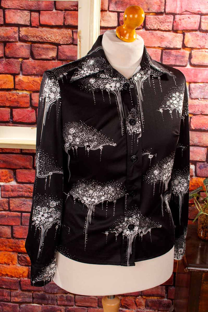 70s Disco Bluse schwarz Megakragen