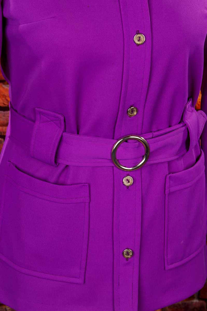 lila Blusenjacke Megakragen