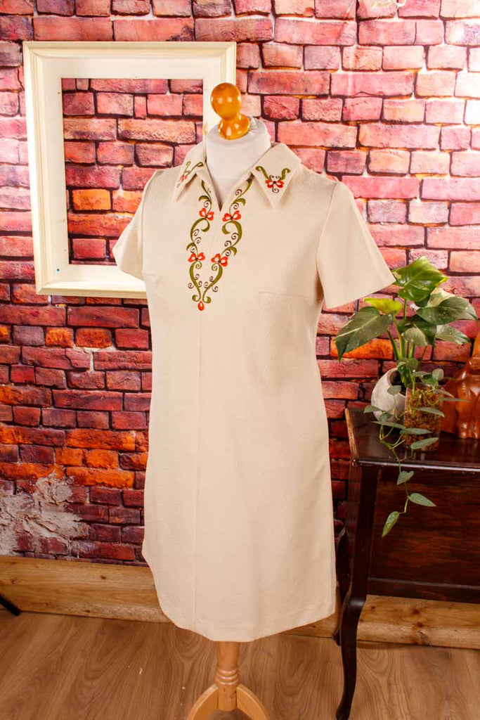 70s Schlagerkleid beige