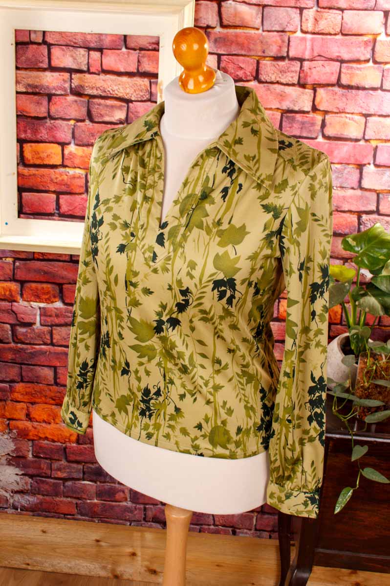 70s Stretchbluse grün Blättermuster