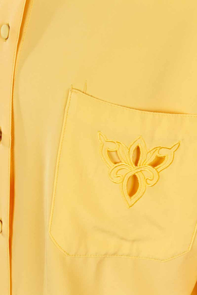 seidig glänzende Bluse gelb