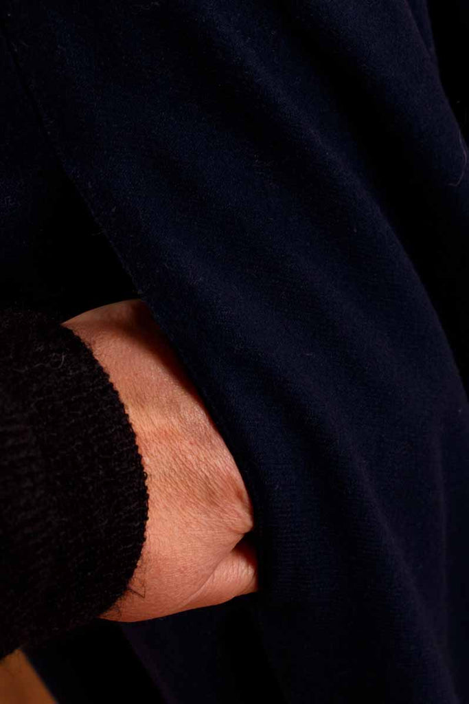 schwingender Wolle Rock marineblau