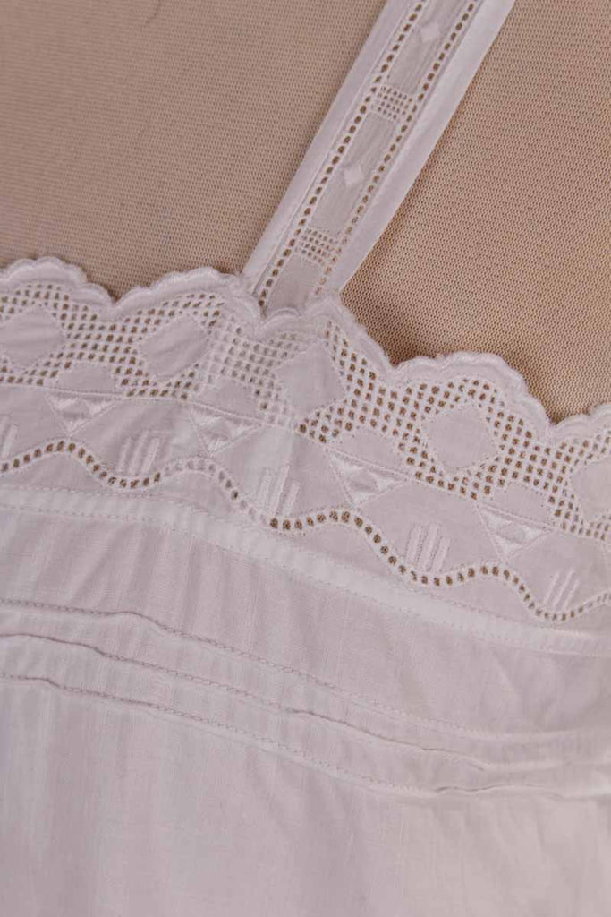 antikes Nachthemd weiß Monogramm IM