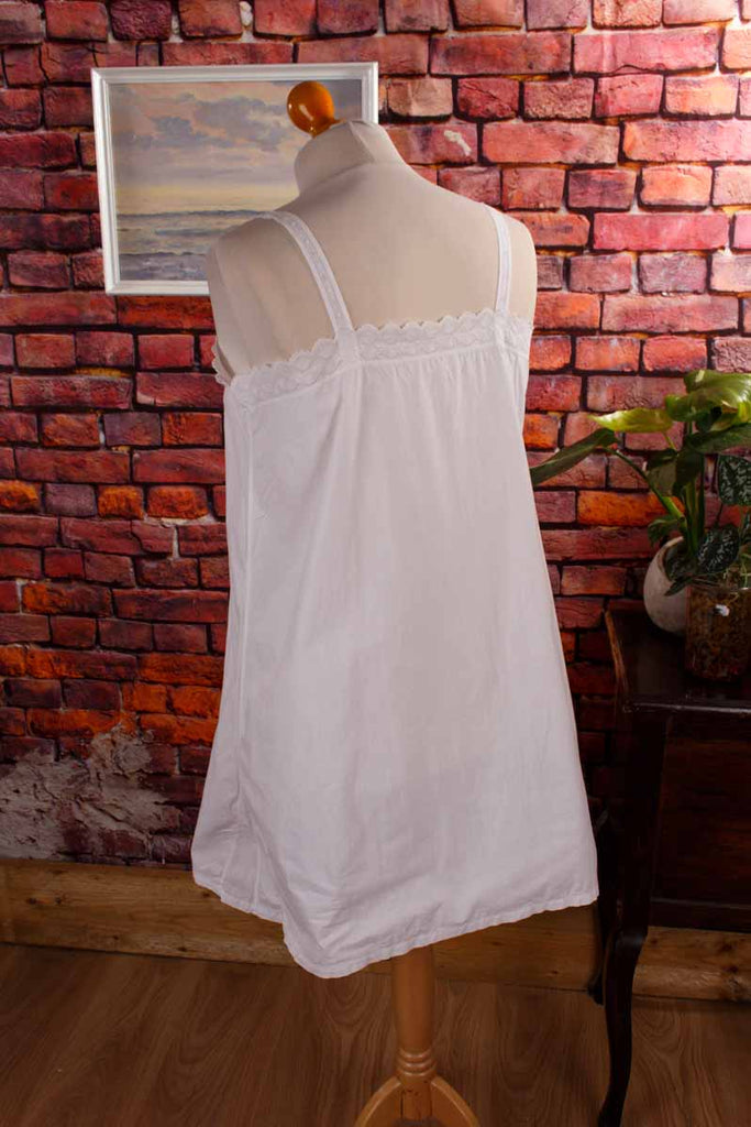 antikes Nachthemd weiß Monogramm IM