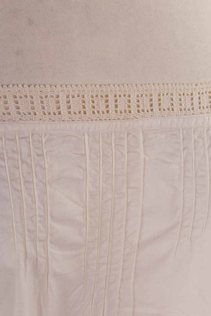 antikes Nachthemd weiß Borte