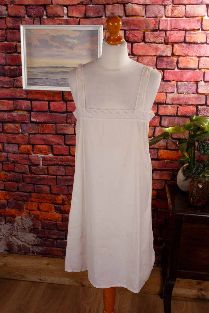 antikes Nachthemd weiß Spitzenborte