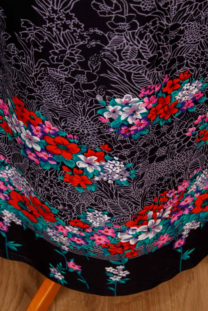 70s Maxikleid schwarz bunt schmal