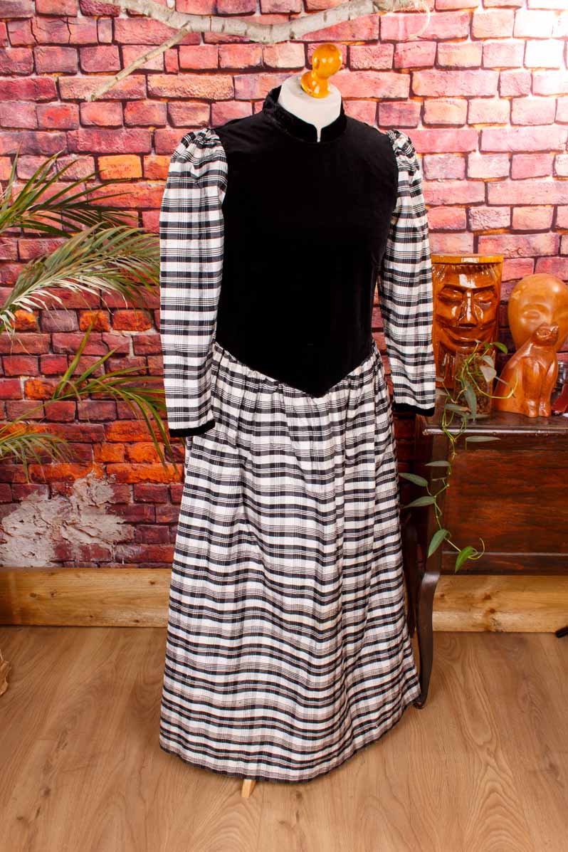 Ballkleid Samt+Seide kariert