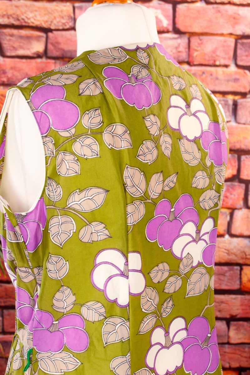 Nylon Kittelkleid grün lila Blumen
