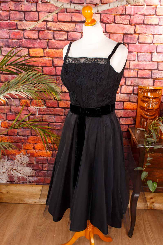 Petticoatkleid schwarz Tüll+Spitze