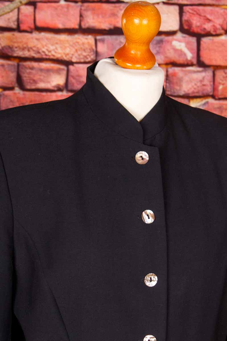Longblazer schwarz Stehkragen