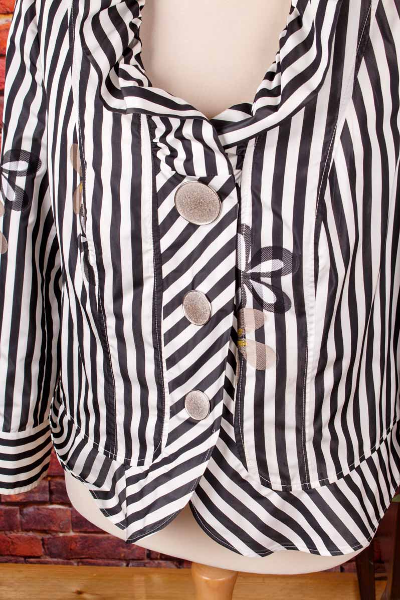 extravaganter Blazer schwarz-weiß