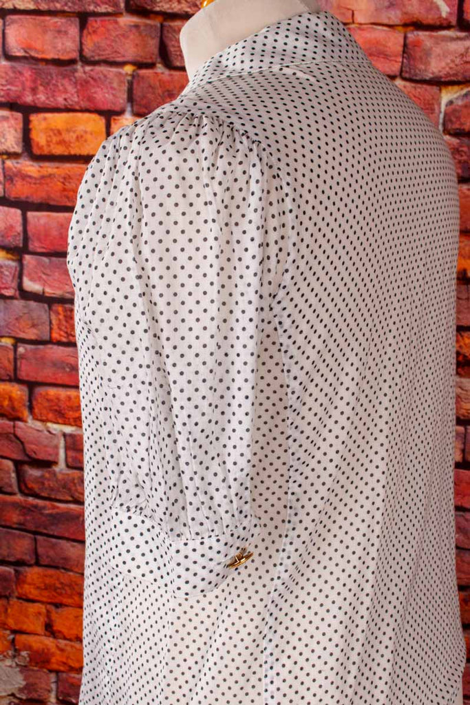 80s Bluse Punktemuster und Rüschenjabot
