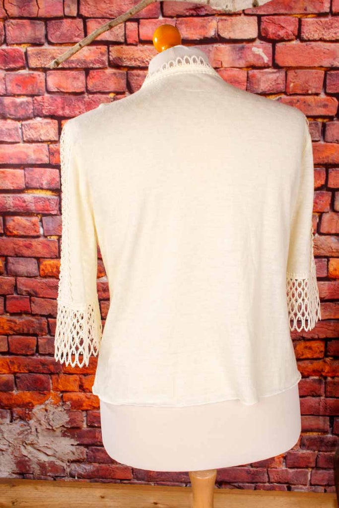 Vintage Dirndlbluse creme mit Spitze