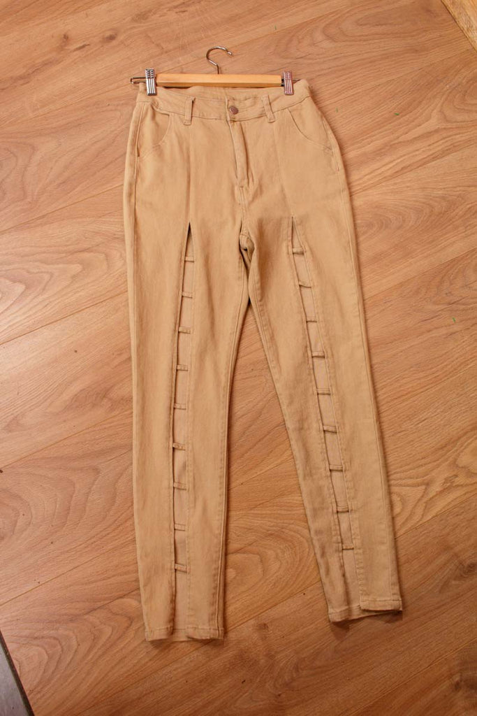 Y2K Stretchhose beige mit Cut Outs
