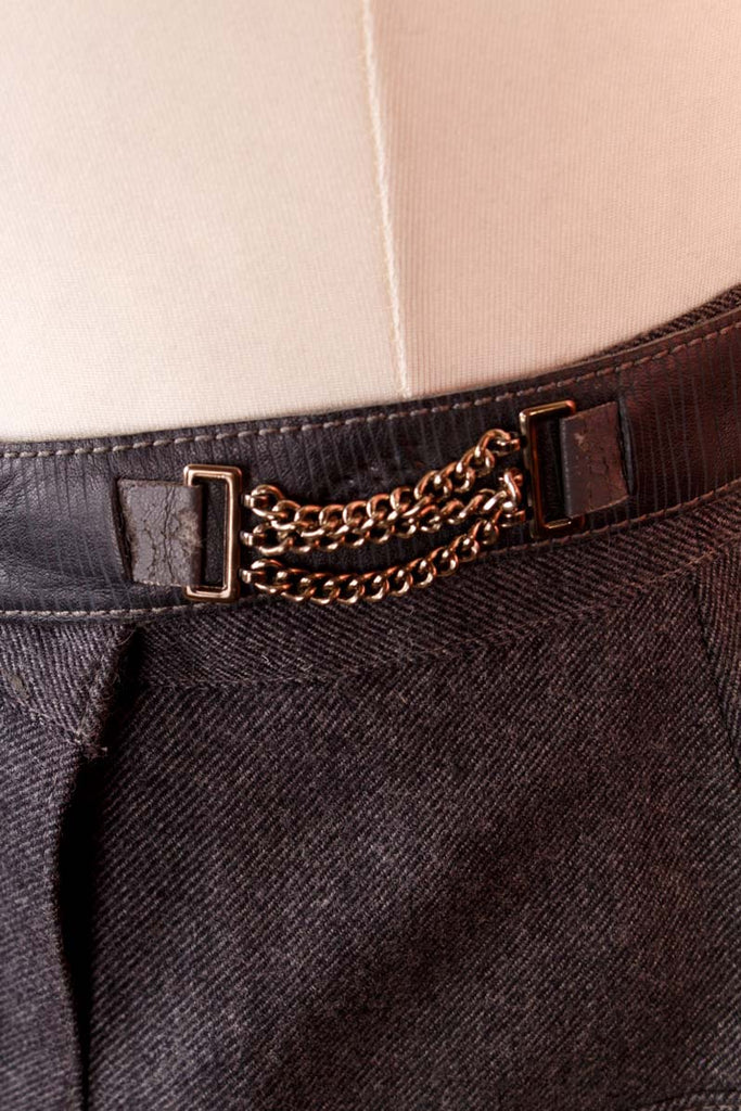 Wollrock grau Kettendetail