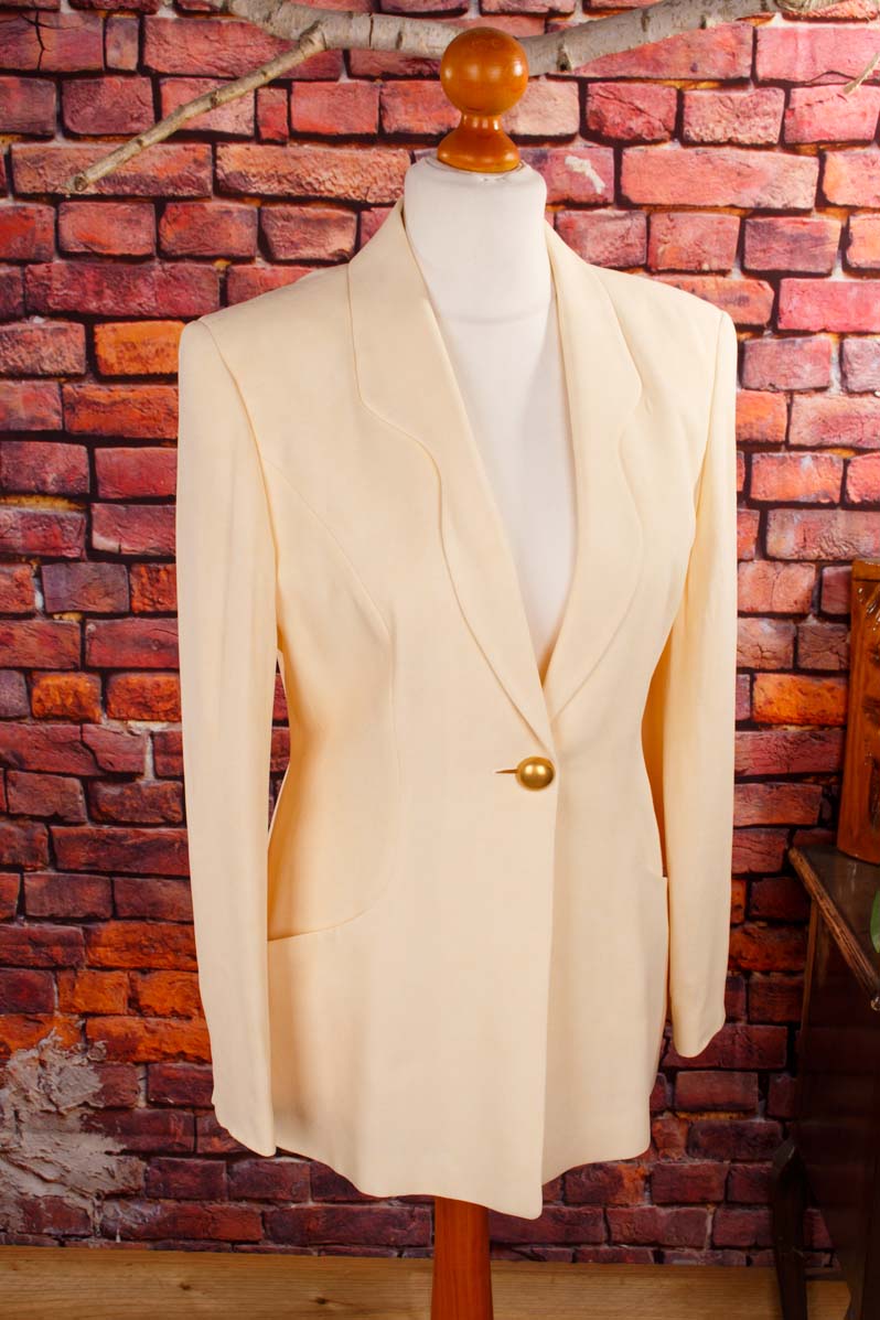 eleganter Blazer Vanillefarben