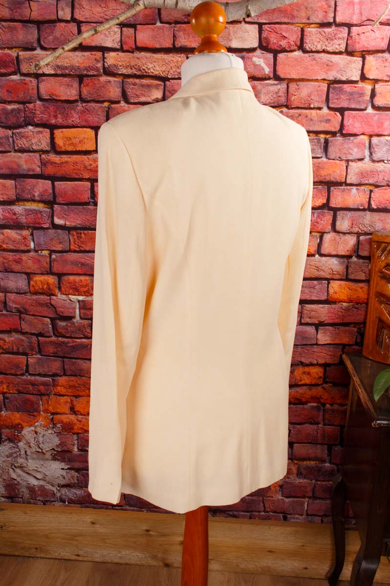 eleganter Blazer Vanillefarben