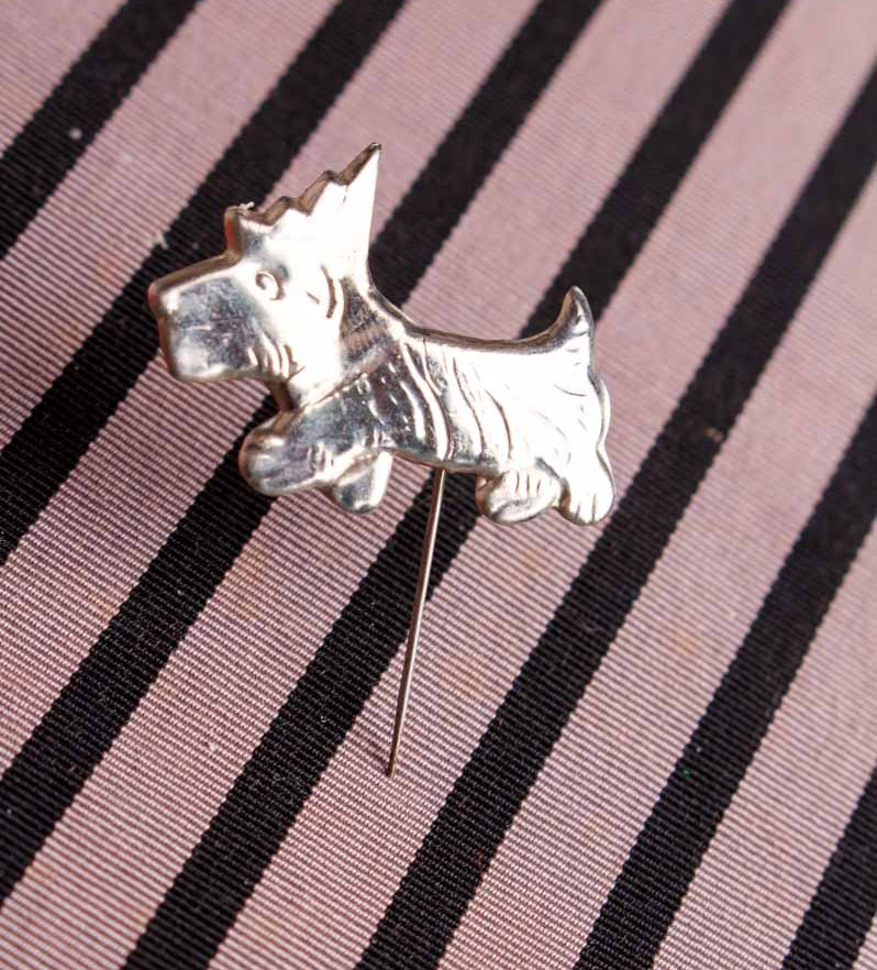 Anstecker silber Blech Scotti