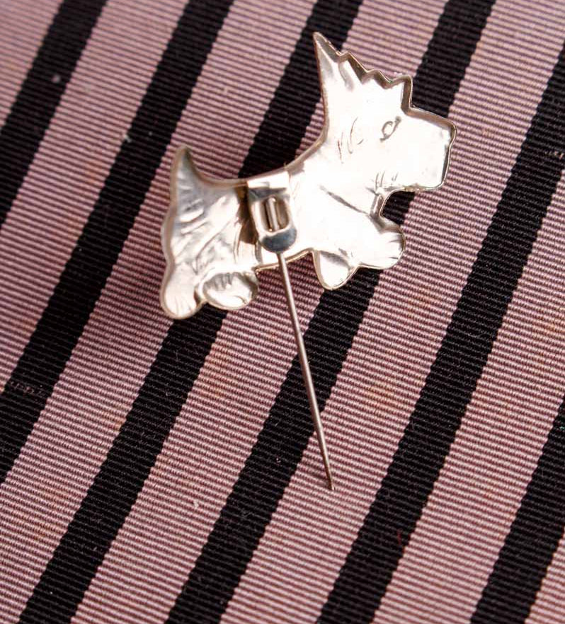 Anstecker silber Blech Scotti