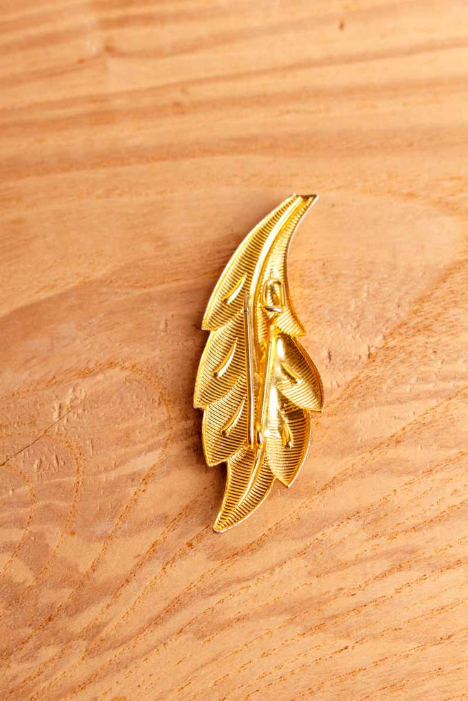 80s Brosche goldenes Blatt mit Glitzer