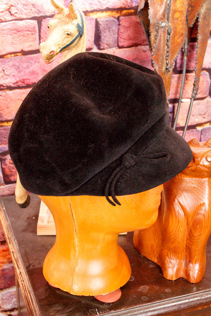 70s Schirmmütze schwarz Samt 60er 70er Accessoires Boho Disco Frau Hut Mod real-disco real-rockabilly Rockabilly Schlager schwarz Sekretärin Special vintageberlin.de