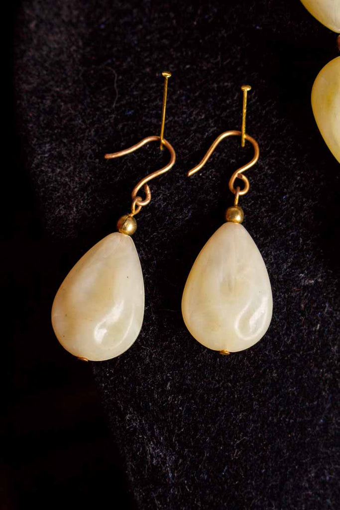 60s Perlenkette jadegrün + Ohrhänger