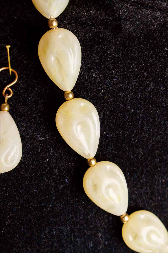 60s Perlenkette jadegrün + Ohrhänger