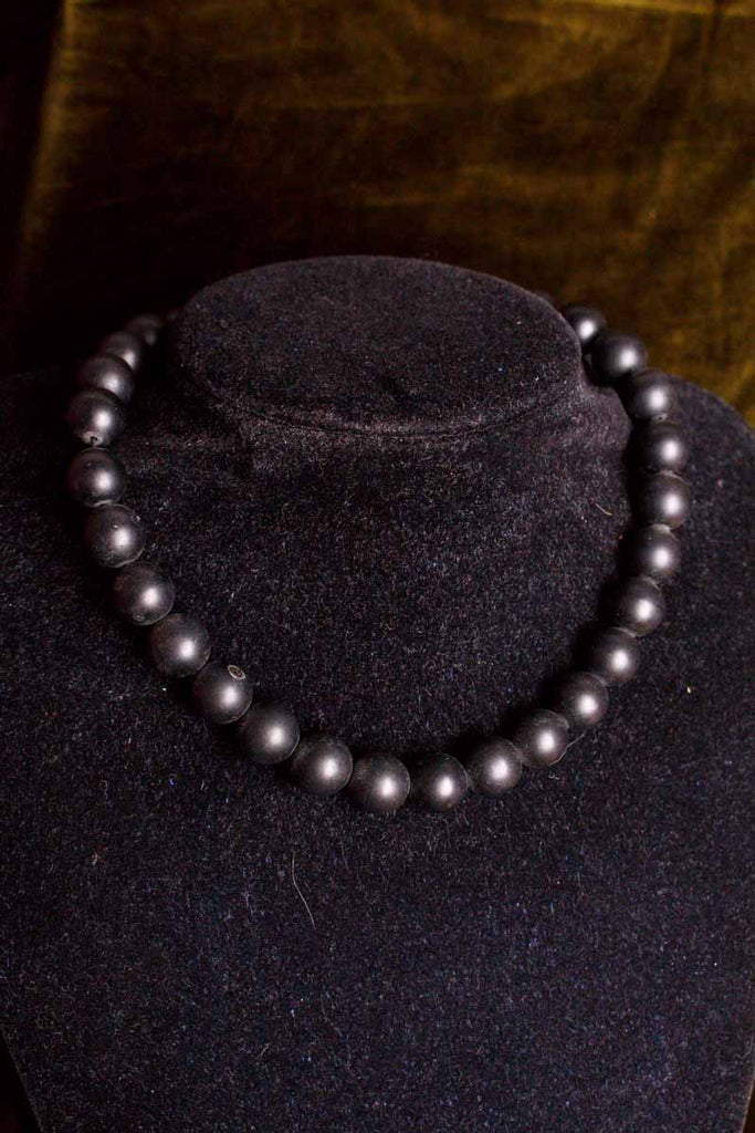 Perlenkette mattschwarz