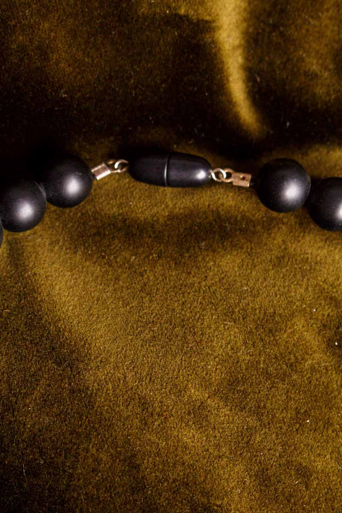 Perlenkette mattschwarz